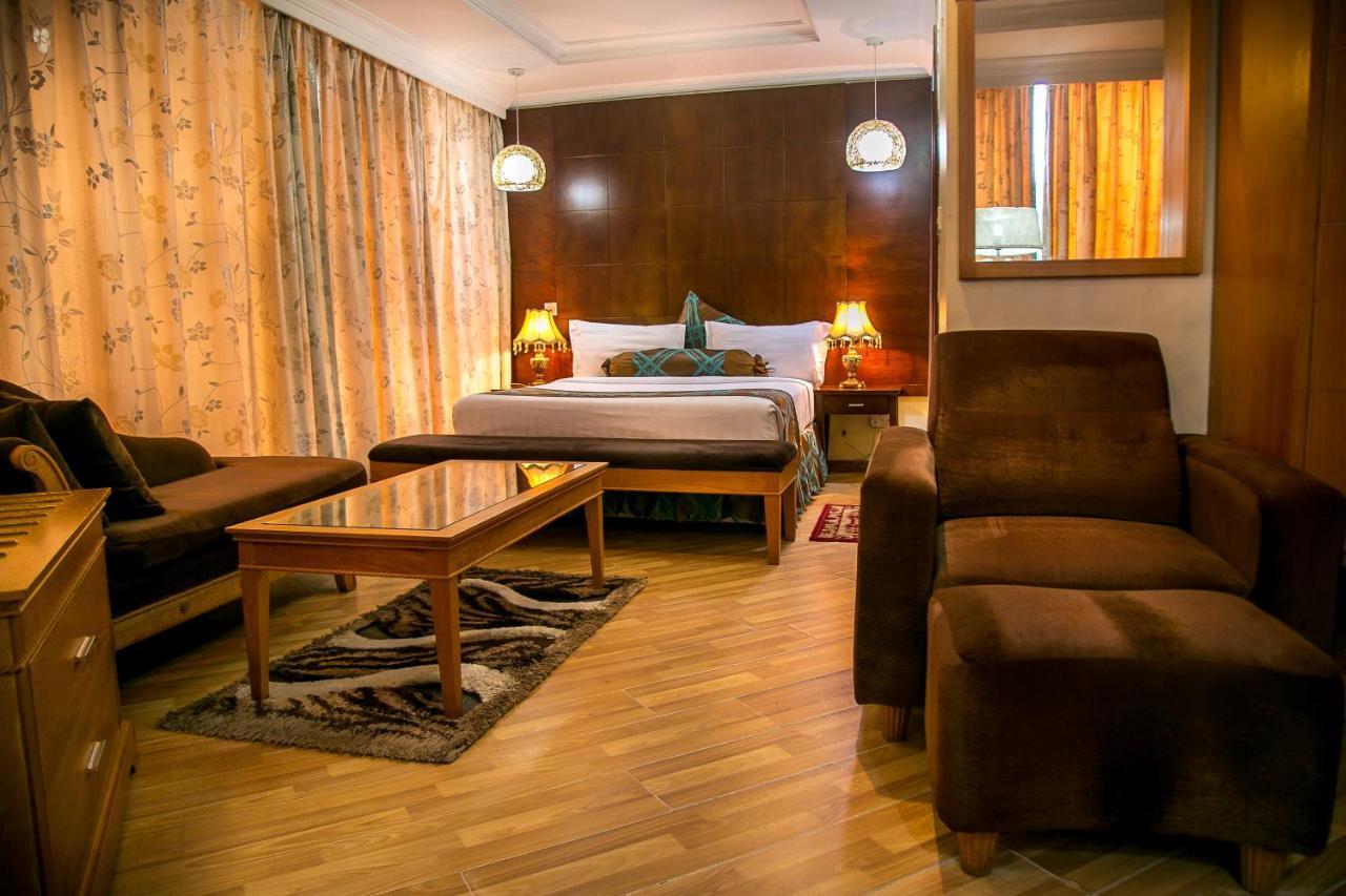 Kebbys Hotel Dar es Salaam Exterior photo