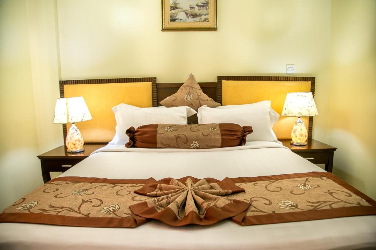 Kebbys Hotel Dar es Salaam Exterior photo