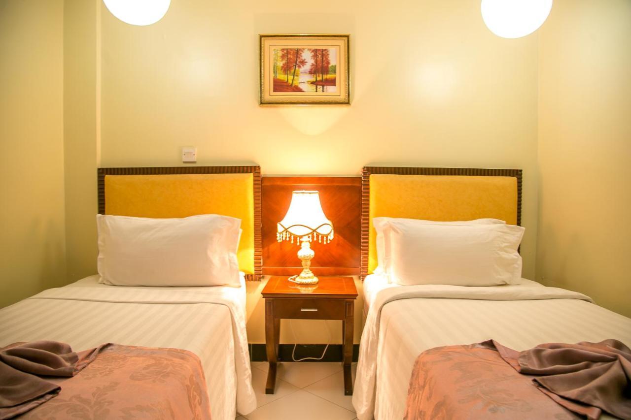 Kebbys Hotel Dar es Salaam Exterior photo