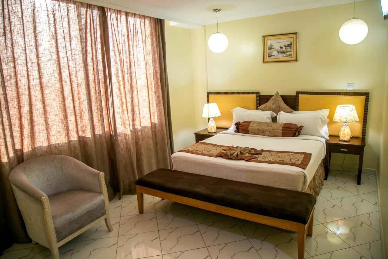 Kebbys Hotel Dar es Salaam Exterior photo